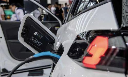 国产燃油车评测视频