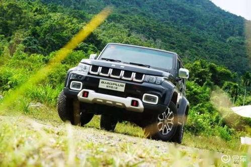 国产4米1越野车视频