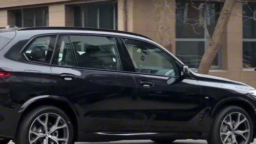 宝马x5国产试驾视频,驾驭新境界，感受家国情怀